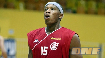 ג&acute;רמיין הול. ינסה למצוא קבוצה