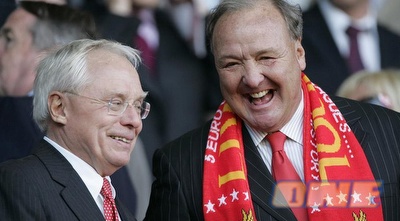 היקס וג´ילט. חייבים הרבה כסף היקס וג´ילט. חייבים הרבה כסף