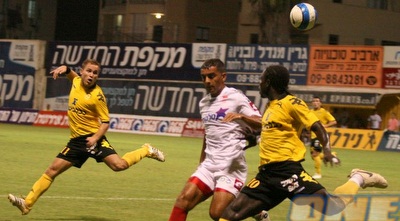 אנגלוביץ´. מחכה לק&qout;ש (אור שפונדר)