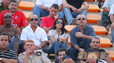 ויקו חדד. יישב על הספסל (עמית מצפה)