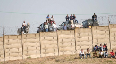 השנה בה נפרד הקהל מגבעת נפוליאון חרוטה על הסמל של עכו
