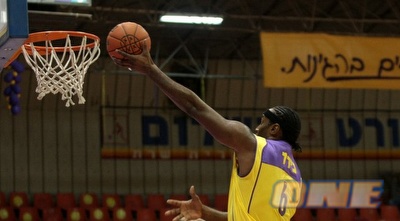 טאנוקה בירד. חזר לארץ והגיע עד חולון טאנוקה בירד. חזר לארץ והגיע עד חולון