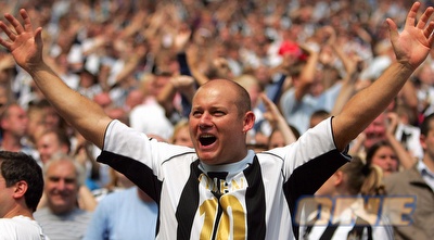 אוהד ניוקאסל. היחידים שראו ירידה במחיר המנוי (רויטרס)