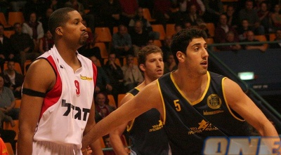 ניר כהן מול ארנולד (גיא בן זיו) ניר כהן מול ארנולד (גיא בן זיו)