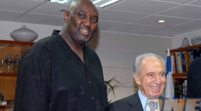 לבן מרסר (ONE) לבן מרסר (ONE)