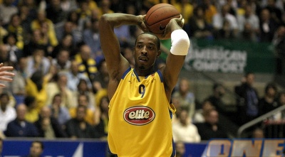 טרנס מוריס. עשוי לפגוש את מכבי ת&qout;א במדי אפס פילזן (תומר גבאי)