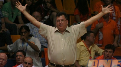 ברקוביץ&acute;. לאחר העדרות של שנה חוזר רעב מתמיד (גיא בן זיו)