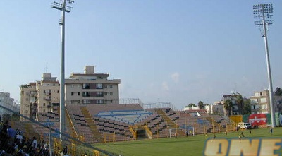 איצטדיון הקופסא. המגרש הוצף