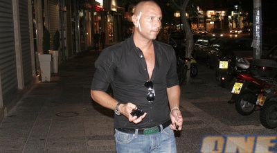 איציק זוהר לאחר שהותקף במקרה אחר, ב-2008 (אור שפונדר)