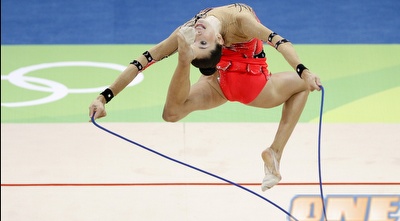 ריבקין עם הסרט (רויטרס) ריבקין עם הסרט (רויטרס)