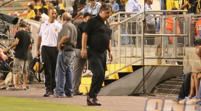 שום (גיא בן זיו)