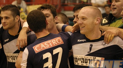 אס&qout;א ת&qout;א כדוריד (תומר גבאי)