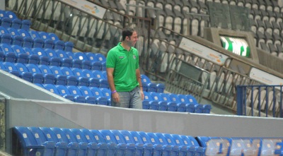 בלומפילד ריק, בקושי 6,000 צופים יגיעו, הרוב מוזמנים (איתי חסיד)