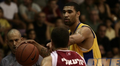 סימונס מכוון את מכבי (אמיר לוי)