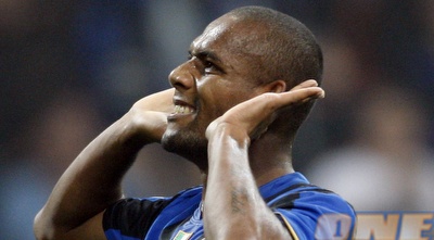 מייקון חוגג. שער גדול של המגן הברזילאי (רויטרס)