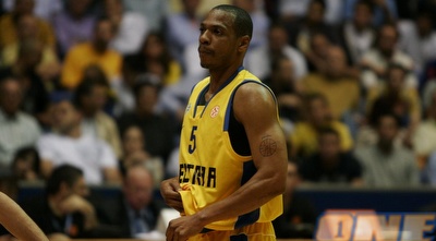 מרכוס בראון (תומר גבאי)