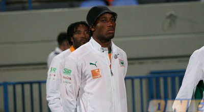 דרוגבה ושחקני חוף השנהב מגיעים למשחק (עדי בן ברון)