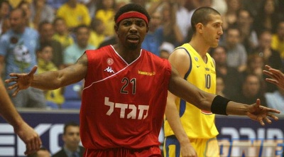 רוג´ר מייסון מול בורשטיין בנוקיה. עשויים להיפגש גם בעונה הבאה רוג´ר מייסון מול בורשטיין בנוקיה. עשויים להיפגש גם בעונה הבאה