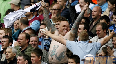 אוהדי ווסטהאם (רויטרס)