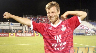 טופוזאקוב. ימשיך עם הפטיש והמגל אבל בר&qout;ג