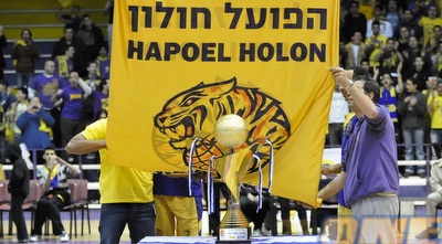 הבית החדש של עוזי, הפועל חולון: &qout;מתרגש לאמן קבוצה כזו&qout; (אלעד ירקון)