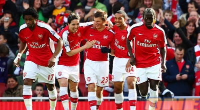 שחקני ארסנל חוגגים. מקבוצות ההתקפה הטובות באירופה העונה (GettyImages) שחקני ארסנל חוגגים. מקבוצות ההתקפה הטובות באירופה העונה (GettyImages)