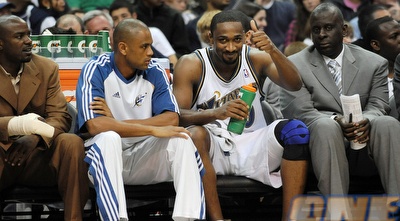 ארינאס על הספסל של וושינגטון. מה הוא לא היה נותן כדי לחזור לשם עכשיו (רויטרס) ארינאס על הספסל של וושינגטון. מה הוא לא היה נותן כדי לחזור לשם עכשיו (רויטרס)