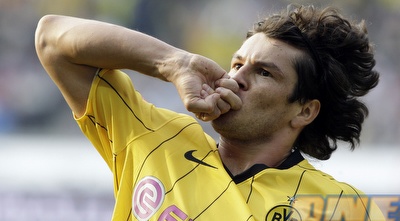 ואלדז כובש ומוריד את הרטה מפסגת הבונדסליגה (רויטרס)