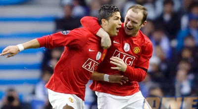 רוני חוגג עם רונאלדו (רויטרס) רוני חוגג עם רונאלדו (רויטרס)