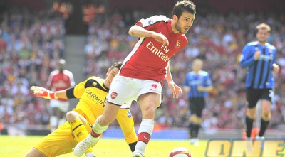 פברגאס כובש מול מידלסברו (רויטרס) פברגאס כובש מול מידלסברו (רויטרס)