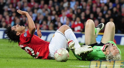 טבז מול אלמוניה. חלק מרכזי בשליטה מול ארסנל (רויטרס)