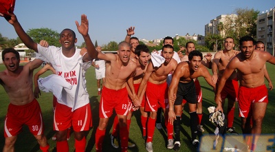 שחקני הפועל רעננה בטירוף (שי לוי)