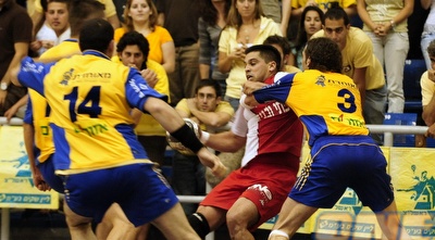 שחר מיארה. בלט עם תשעה שערים (אלעד ירקון)