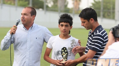 ברקוביץ&acute; נושא דברים במהלך הטקס: &qout; (עמית מצפה)