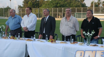 ראש העיר דוד עמר במהלך הטקס (עמית מצפה)