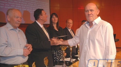 מוני פנאן. &qout;לקח לי חודש עד שהצלחתי לראות חדשות או לקרוא עיתון&qout; (שי לוי)