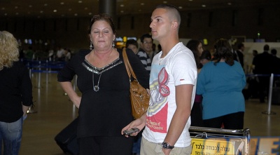 בן סהר ואימו בתיה (אלעד ירקון)