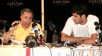 עומרי כספי עם שמעון מזרחי (קובי אליהו)