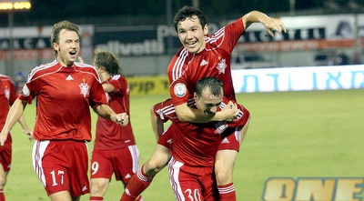 אקטובה חוגגת  (עמית מצפה)