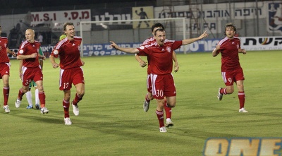 אקטובה חוגגת שער (עמית מצפה)