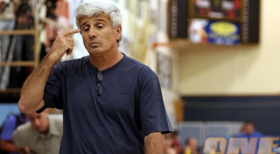 חנוך מינץ. המאמן הוותיק יעמוד על הקווים של חנוך מינץ. המאמן הוותיק יעמוד על הקווים של