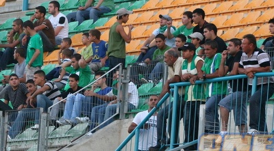 אוהדי אחי נצרת במשחק מול רעננה. היציעים ריקים (קובי אליהו) אוהדי אחי נצרת במשחק מול רעננה. היציעים ריקים (קובי אליהו)