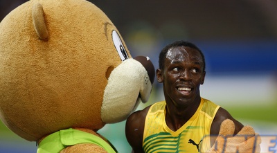 אוסיין בולט חוגג כפי שרק הוא יודע (רויטרס) אוסיין בולט חוגג כפי שרק הוא יודע (רויטרס)