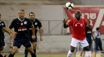 פטה בנגורה. יצטרף לזולו בבני לוד? (קובי אליהו) פטה בנגורה. יצטרף לזולו בבני לוד? (קובי אליהו)