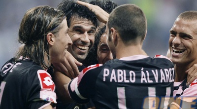 ואלרון ולה קורוניה חוגגים. ניצחון מפוקפק (רויטרס)