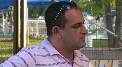 גל חצור. &qout; (דרור רוזנפלד)