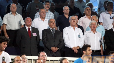 אבי לוזון. יילך על מאמן זר? (עמית מצפה)