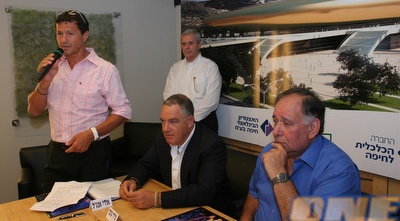 אודי אנג&acute;ל: &qout;אני בטוח שחיפה תחזיר עטרה ליושנה&qout; (עמית מצפה)