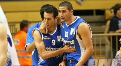 דווידי ואשקלון במדי אשקלון העונה. ישחקו יחדיו שוב (קובי אליהו) דווידי ואשקלון במדי אשקלון העונה. ישחקו יחדיו שוב (קובי אליהו)