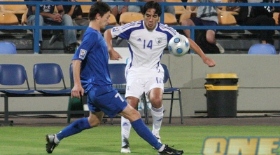 יואב זיו. ילבש אדום? (עמית מצפה)